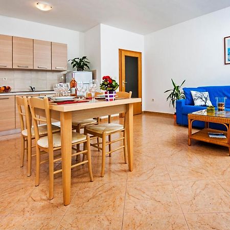 Apartments Bella Ровинь Экстерьер фото