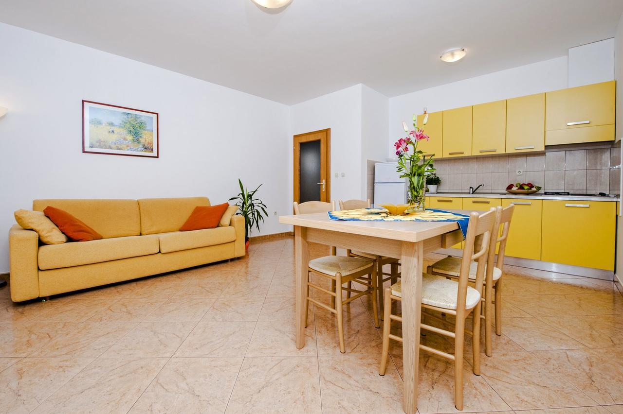 Apartments Bella Ровинь Экстерьер фото