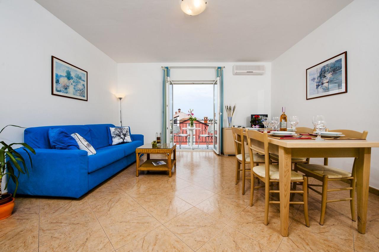 Apartments Bella Ровинь Экстерьер фото