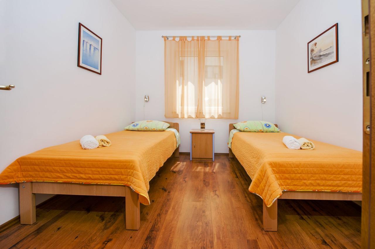 Apartments Bella Ровинь Экстерьер фото