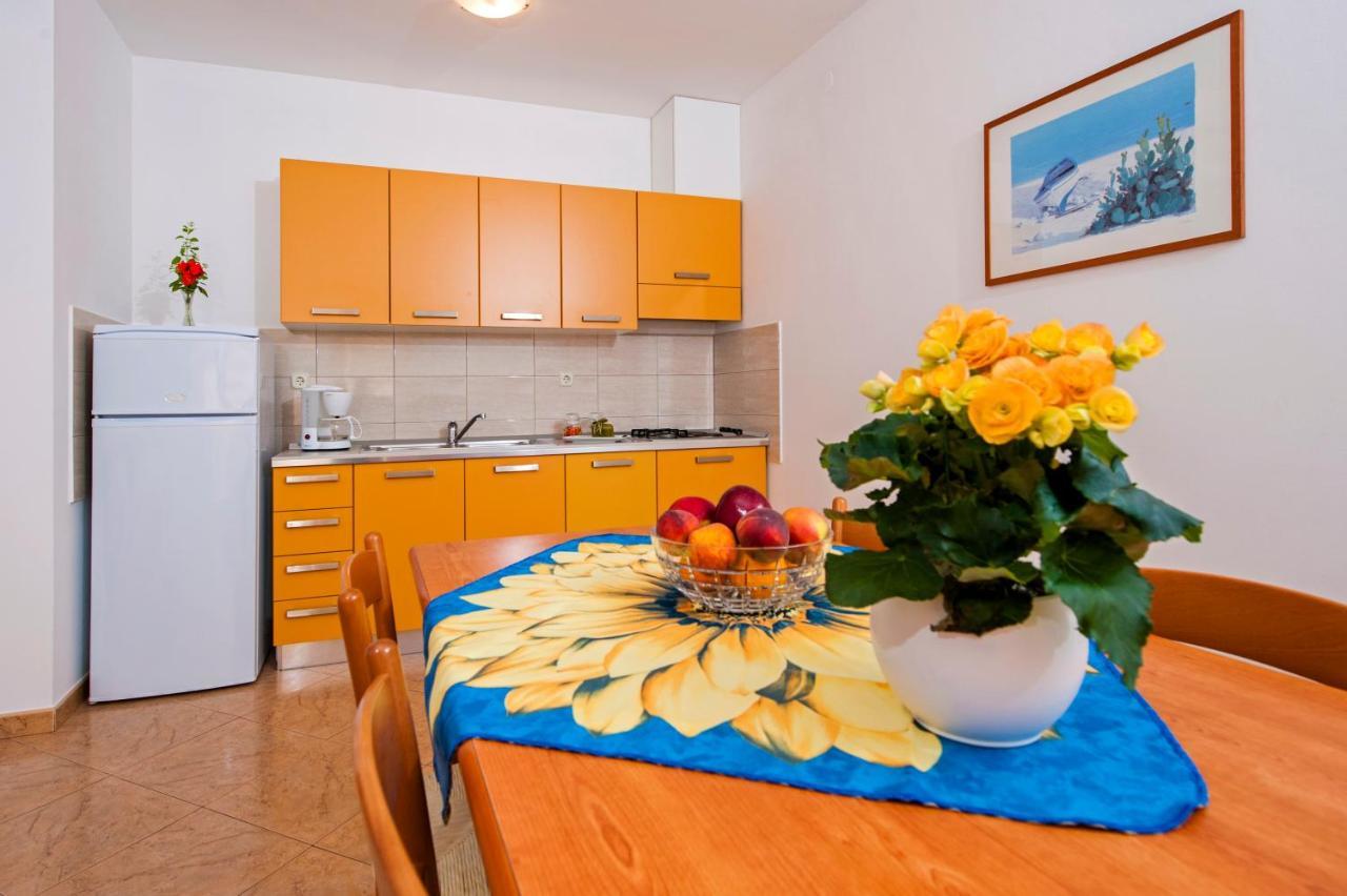 Apartments Bella Ровинь Экстерьер фото